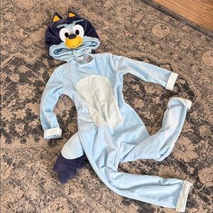 Bluey costume, size 5